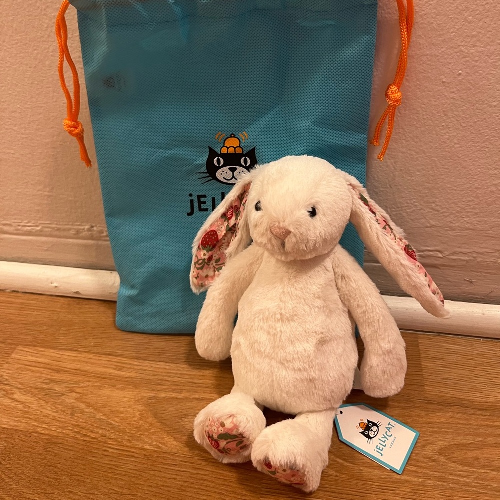 Jellycat Authentic Small Blossom Cream Bunny ‘Berry’ Plush – NWT w/ Dust Bag